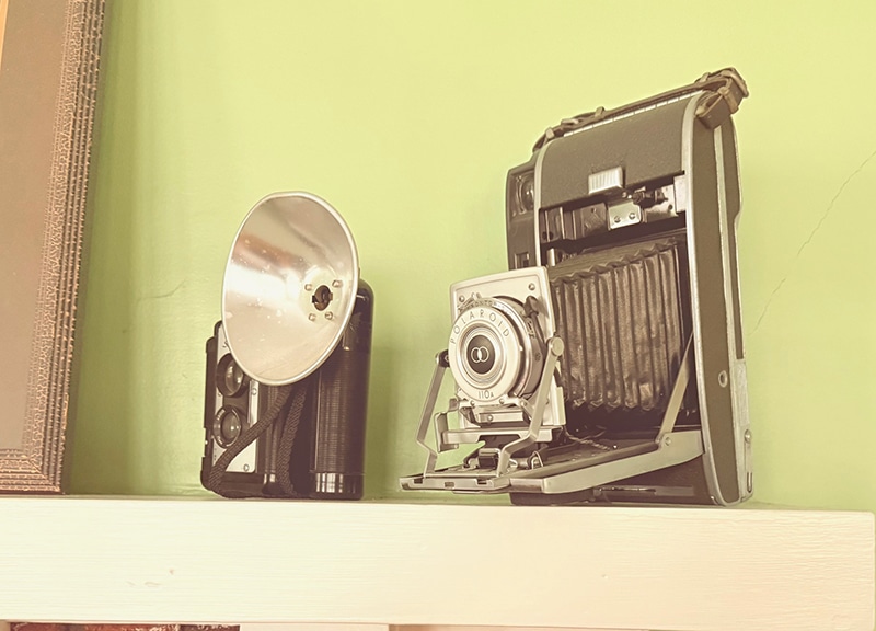 camera-shelf